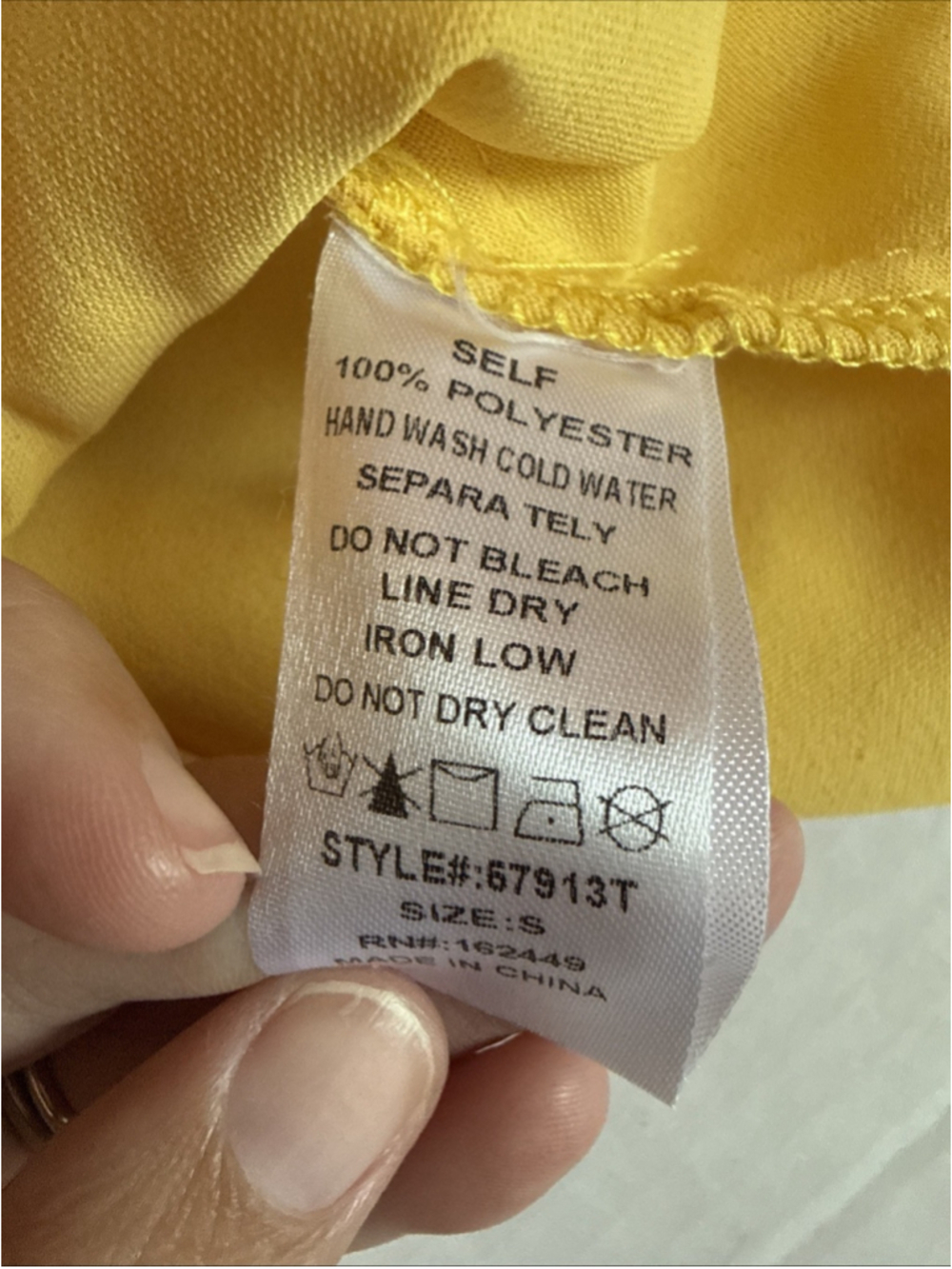 Milk & Honey Women’s V-neck Summer Yellow Top Flattering Sz Small Ruffle Sleeve - Picture 5 of 7